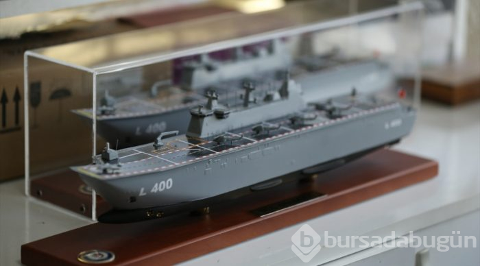 "Yüzen askeri üs" denizle buluşmadan maketini yaptı
