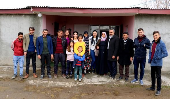 Öğretmen olacaktı köyüne muhtar oldu
