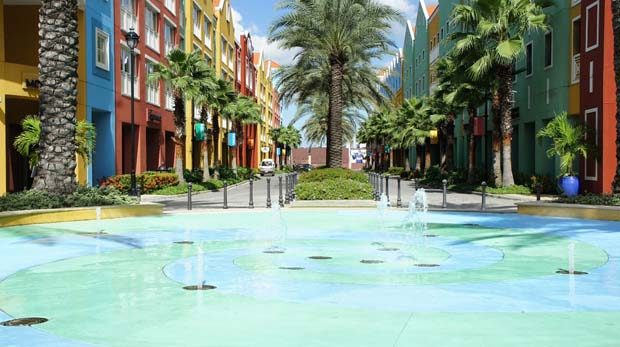 Karayiplerin en renki adası Curaçao
