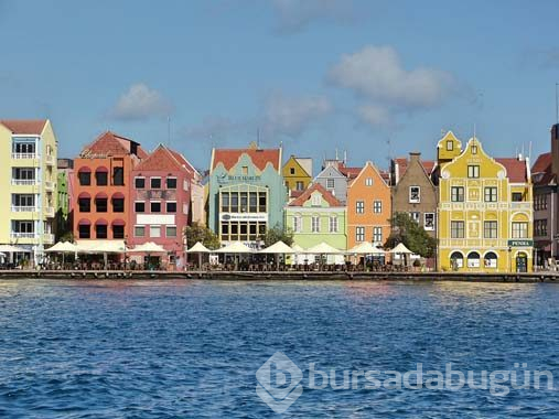 Karayiplerin en renki adası Curaçao
