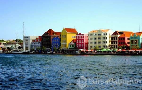 Karayiplerin en renki adası Curaçao
