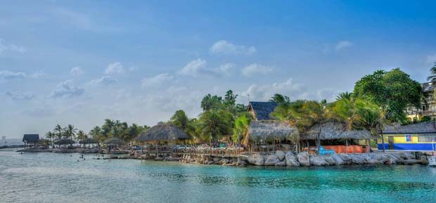 Karayiplerin en renki adası Curaçao
