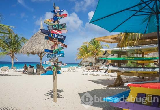 Karayiplerin en renki adası Curaçao
