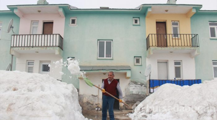 Ovacık baharda "kara kışı" yaşıyor
