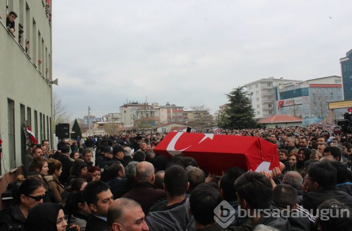Öğrencisinin öldürdüğü öğretmen için toplandılar