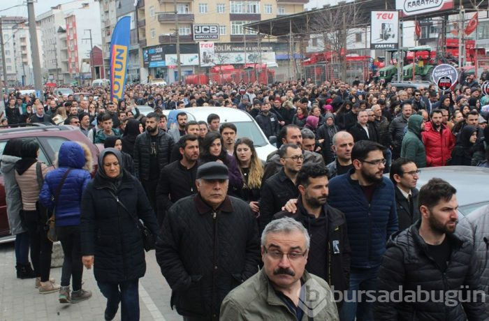 Öğrencisinin öldürdüğü öğretmen için toplandılar