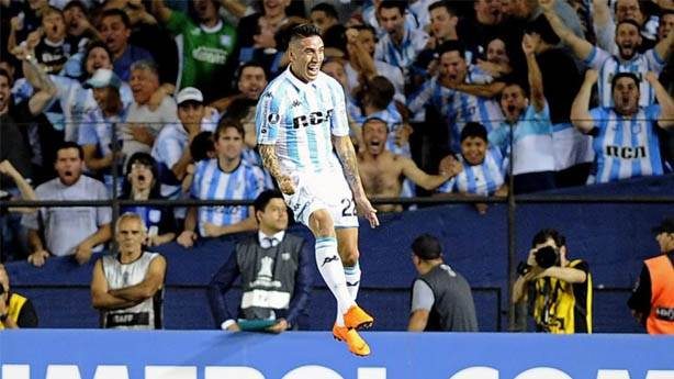 Arjantin'de ölünce bile bitmeyen aşk: Racing Club
