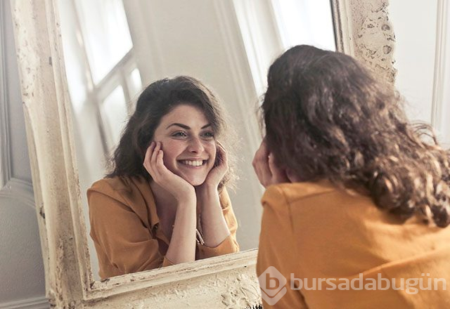 Erkeklerin kadınlarda çekici bulduğu tuhaf davranışlar...