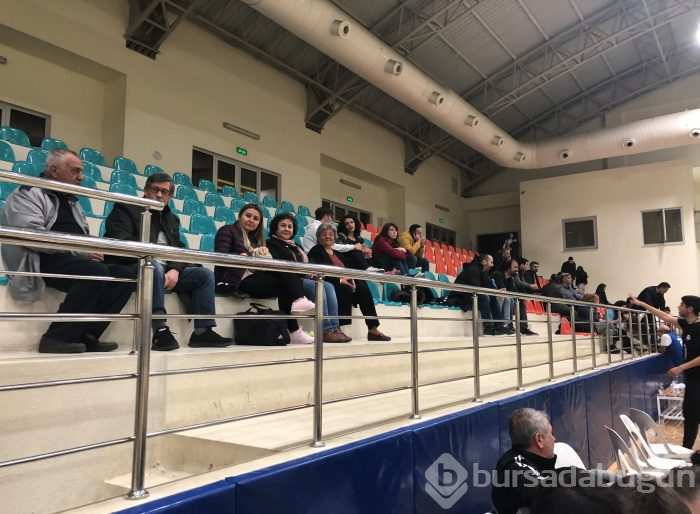 Bursa Tek Pota kasırgası esiyor