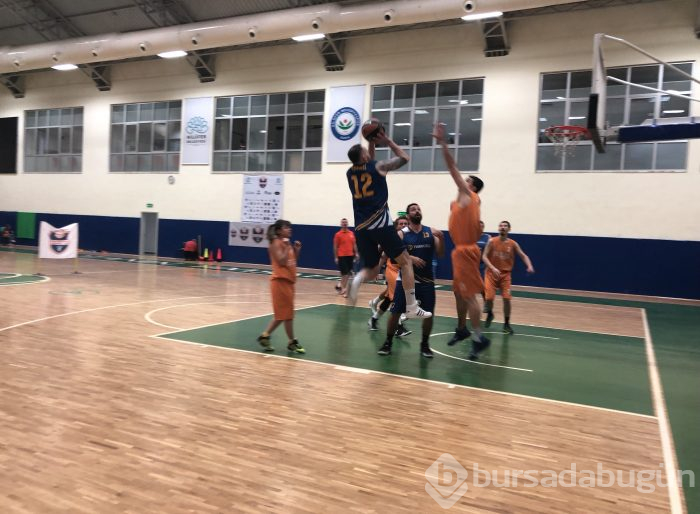Bursa Tek Pota kasırgası esiyor