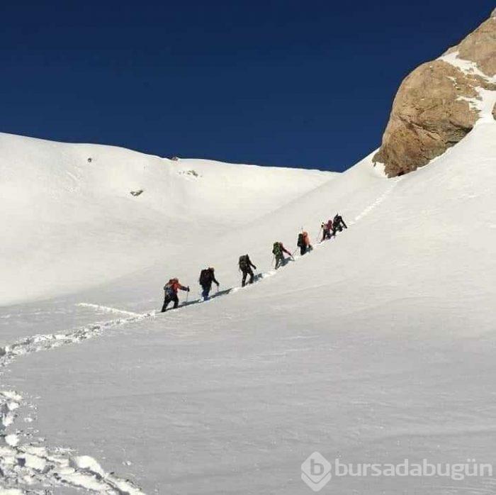 Cilo Dağı'nda zirve yaptılar, dönüşte helikopterle alındılar
