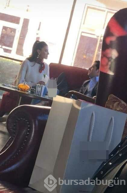 Özge Ulusoy sevgilisi Faruk Çolakoğlu ile görüntülendi
