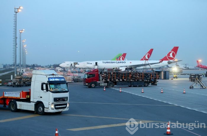 'Büyük Göç'ten kareler (Atatürk Havalimanı'ndan İstanbul Havalimanı'na)