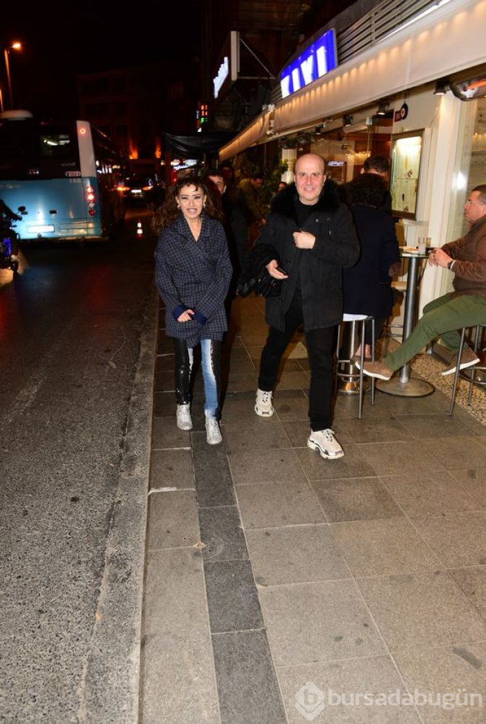 Yıldız Tilbe'den gece sürprizi
