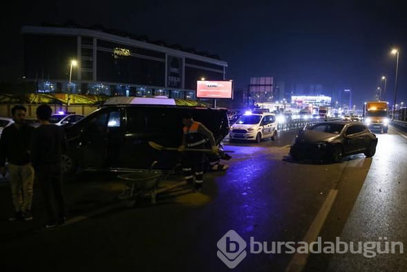 D-100'de zincirleme kaza! 20 metre ileride bu halde bulundu
