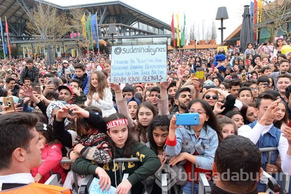 Aleyna Tilki konserde öyle şeyler söyledi ki miniklerin kafası karıştı
