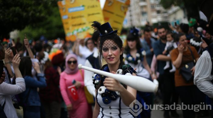 Adana'da Portakal Çiçeği Karnavalı renkli görüntülerle sona erdi
