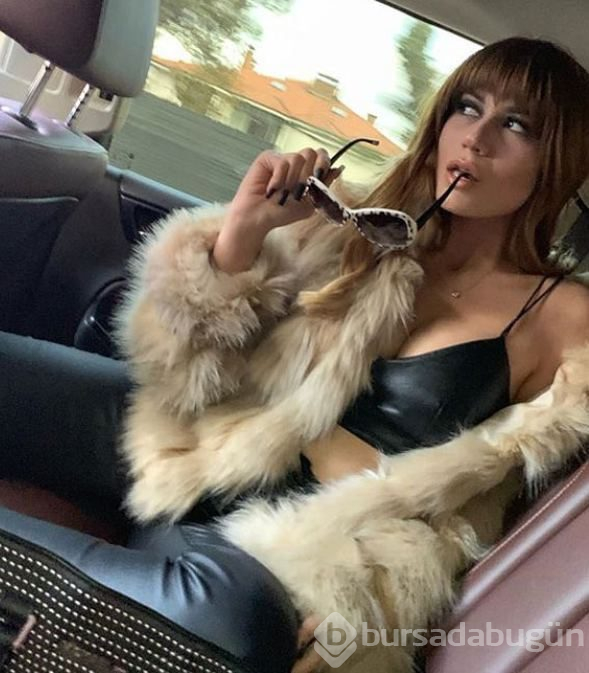 Nihal Candan'ın dekolteli pantolonu olay oldu
