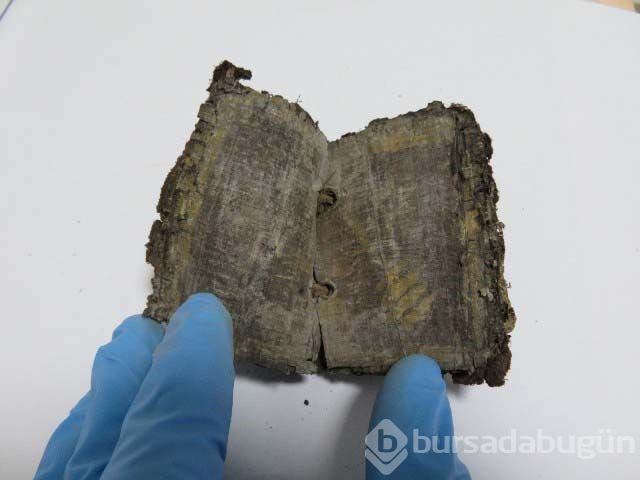 Denizli'de 1500 yıllık 2 kitap bulundu