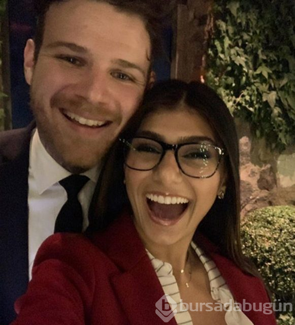  Mia Khalifa ile Robert Sandberg nişanlandı 