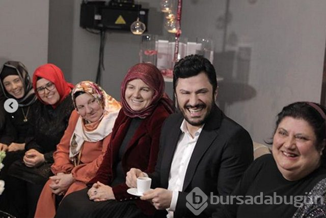  Oyuncu Yasemin Sakallıoğlu nişanlandı 