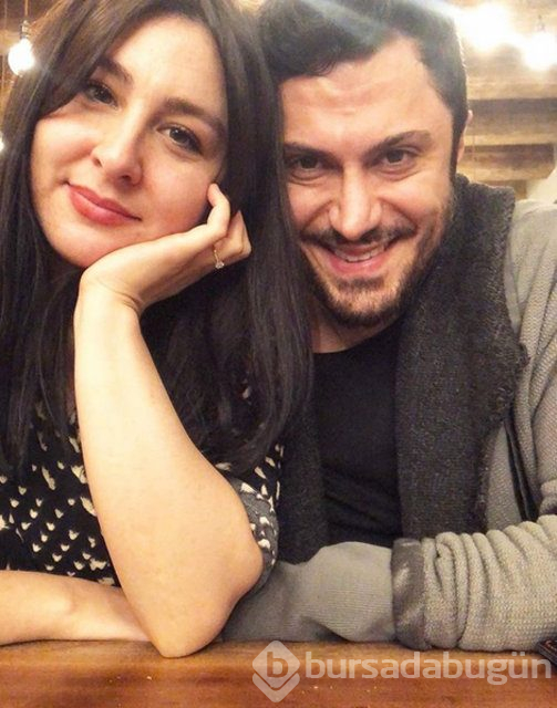  Oyuncu Yasemin Sakallıoğlu nişanlandı 