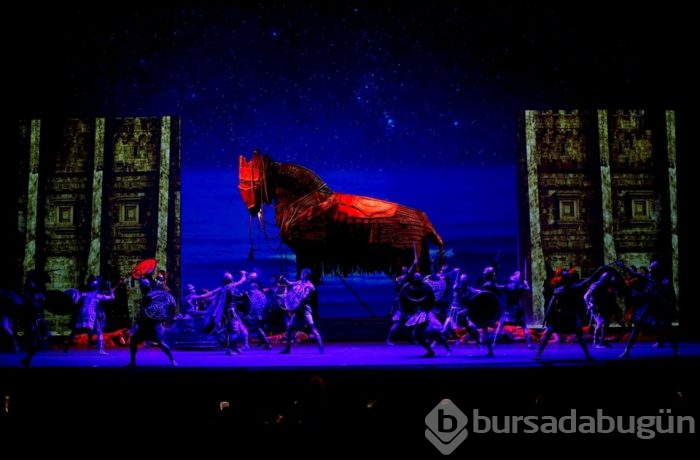  Troya operasının Bolşoy başarısı The Times gazetesinde 
