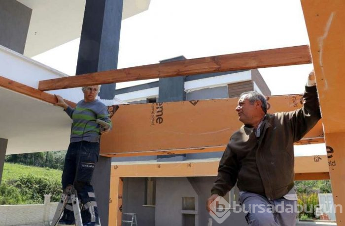 Aydınlı çift 16 yıldır inşaatta birlikte çalışıyor
