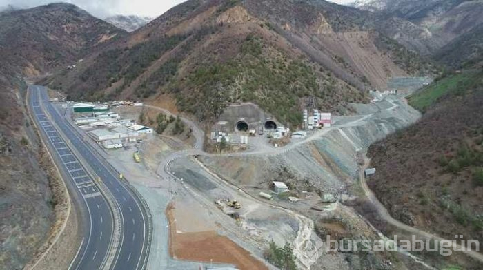 Yeni Zigana Tüneli'nde yüzde 55 seviyesine ulaşıldı, ışık 2020'de görülecek
