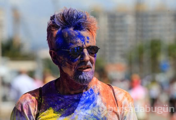  İzmir'de renkli festival 