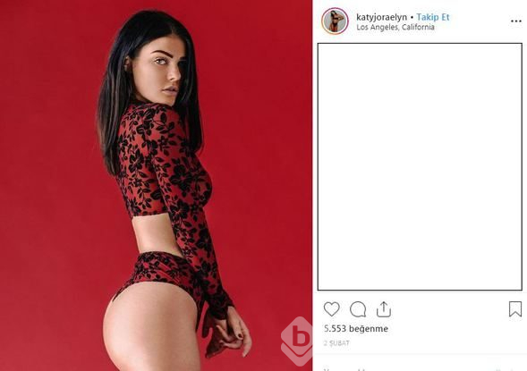  Havalimanında bikiniyle gezdi 