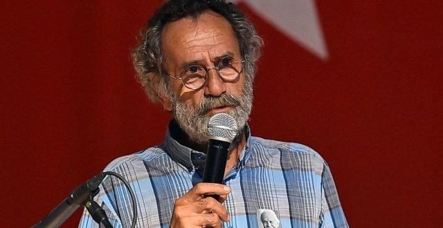  Menderes Samancılar: Keşke sosyal medyayı bırakıp dumanla haberleşmeye geri dönsek 