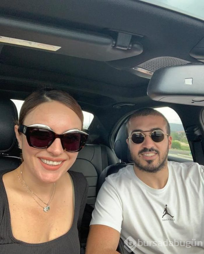  Ezgi Mola aşka geldi! 