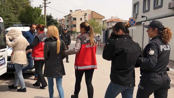 Pos makinesiyle taksitli fuhuş yaptılar