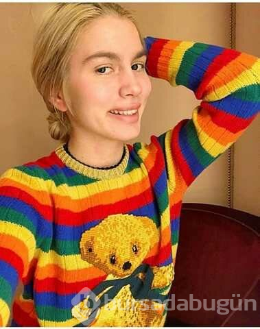  Aleyna yine dikkat çekmeyi başardı