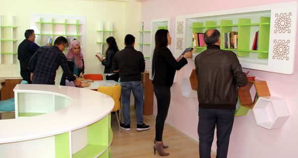  Yasemin Çobanoğlu şehit eşinin kütüphane hayalini gerçekleştirdi 