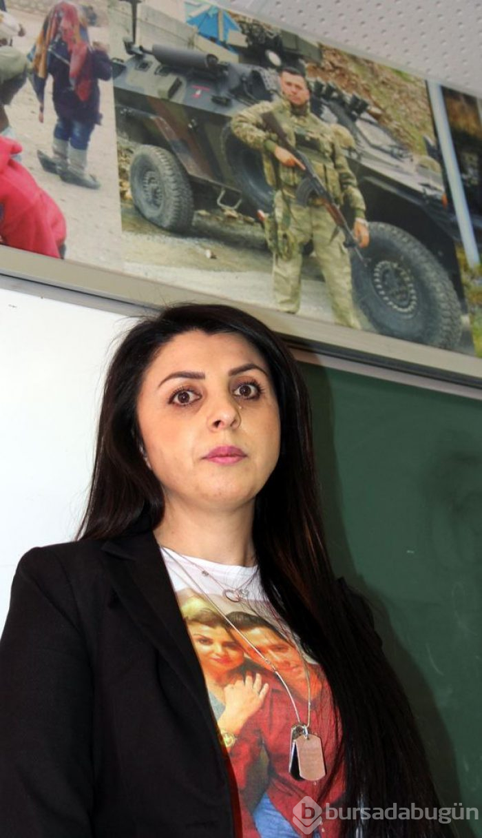  Yasemin Çobanoğlu şehit eşinin kütüphane hayalini gerçekleştirdi 