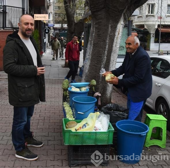 Eve enginar eşe çiçek