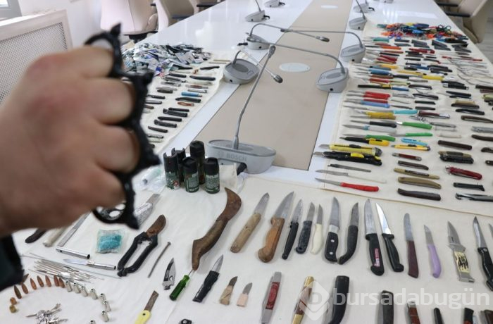  Adliyeye bunlarla girmeye çalıştılar (Bıçak, makas, mermi, çatal, jilet...) 