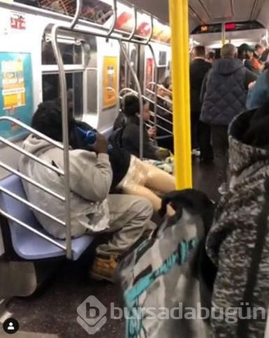  Metroda cansız mankenle kavga (Metroda karşılaşabileceğiniz ilginç insan manzaraları) 