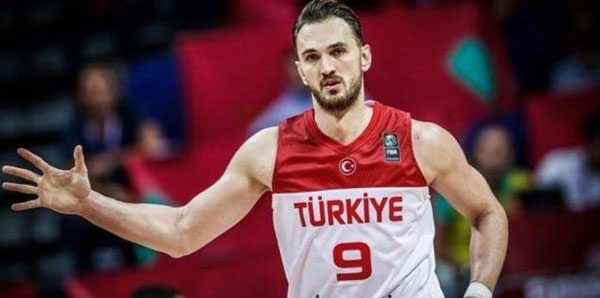 Semih Erden'in kıyafet sıkıntısı
