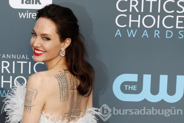 Angelina Jolie'nin dertleşecek bir dostu bile yok
