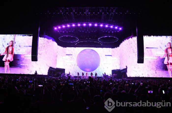 Ariana Grande'nin 8 milyon dolarlık Coachella sahnesi