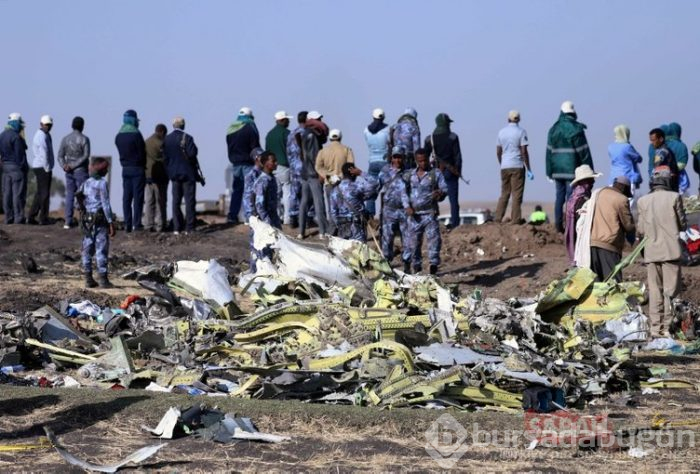 Etiyopya uçağı 925 kilometre hızla yere çakılmış
