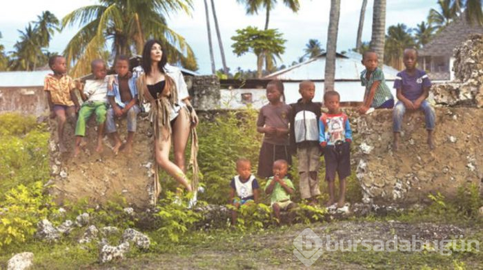  Hande Yener Afrika'da klip çekti 