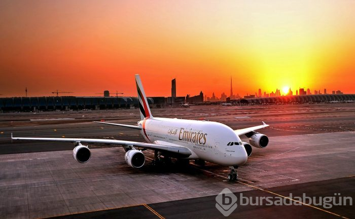  Emirates Hava Yolları 15 bin lira maaşla Türk kabin memuru alacak 