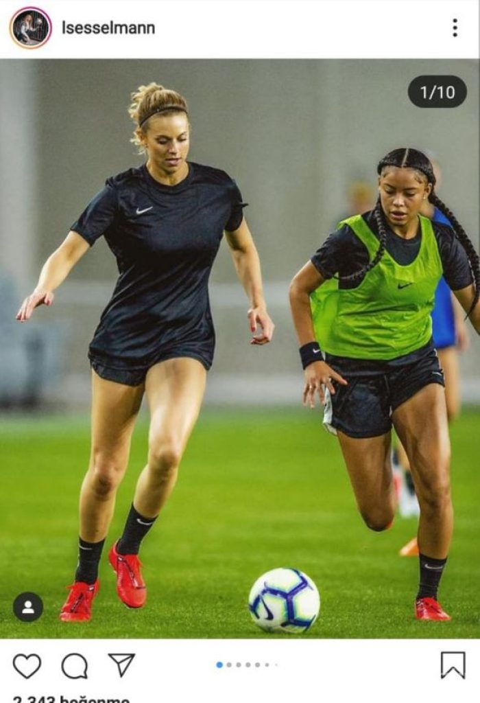 Futbol oynarken keşfedildi: Lauren Marie Sesselmann
