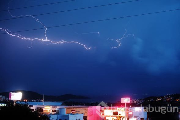 Bodrum'da gökyüzünde görsel şölen
