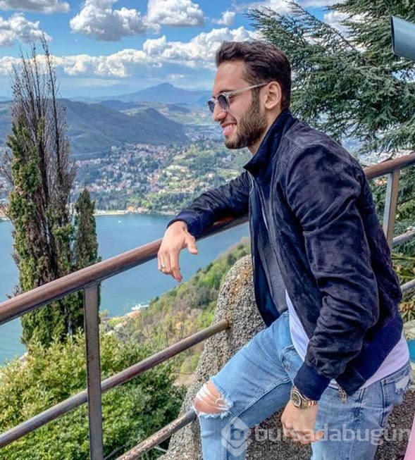 Hakan Çalhanoğlu, evliliğindeki kara bulutları dağıttı
