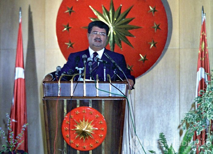 Özal'ın ölümünün üzerinden 26 yıl geçti
